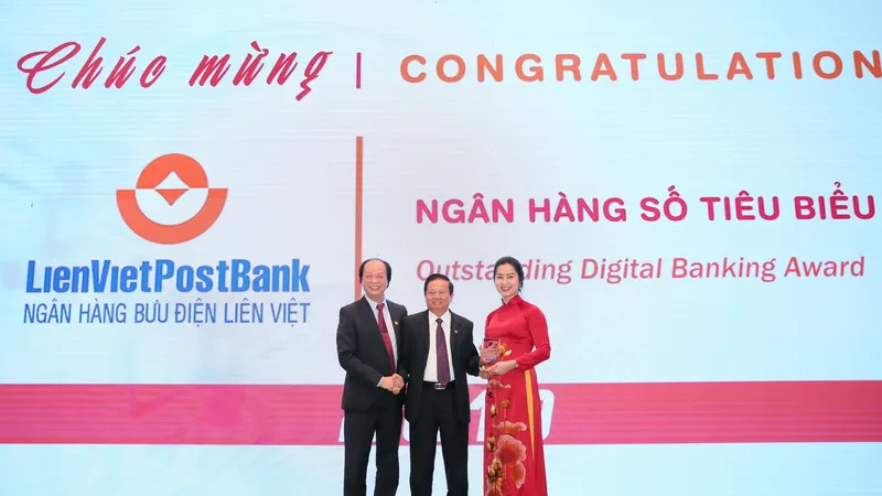 LienVietPostBank được vinh danh là Ngân hàng số tiêu biểu 2019