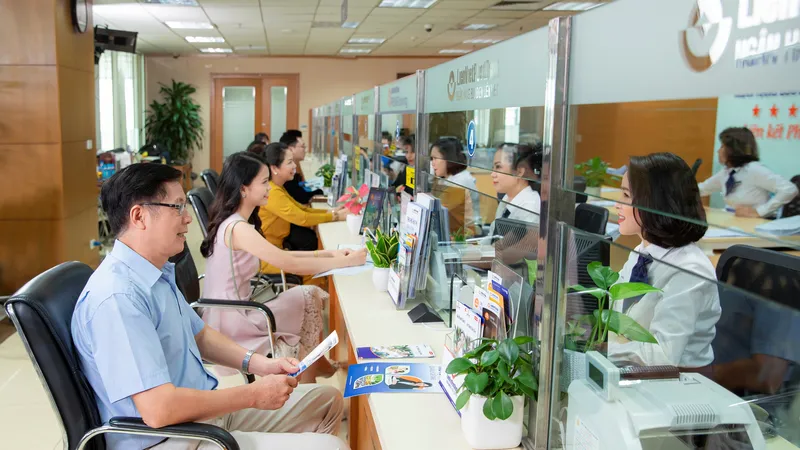 LienVietPostBank chuyển sàn, chia cổ tức bằng cổ phiếu 10%