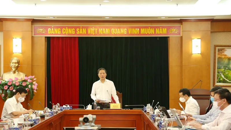 Bảo đảm quản lý đất đai hiệu quả, phát triển kinh tế, nâng cao đời sống của người dân