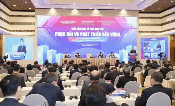 Diễn đàn Kinh tế Việt Nam lần đầu tiên tổ chức tại TPHCM