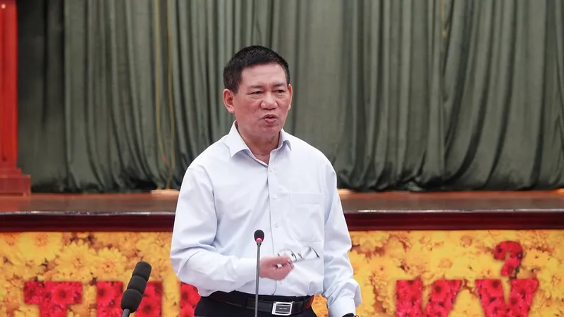 Bộ trưởng Bộ Tài chính Hồ Đức Phớc phát biểu tại buổi làm việc