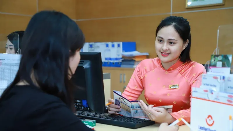 LienVietPostBank phát hành 1.950 tỷ đồng trái phiếu ra công chúng với lãi suất 10,2%-10,5%/năm