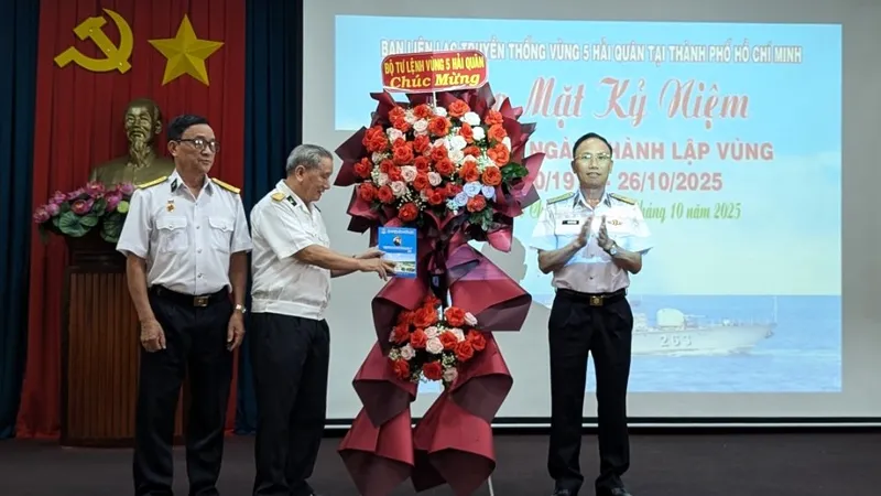 Kỷ niệm 50 năm ngày thành lập Vùng 5 Hải quân