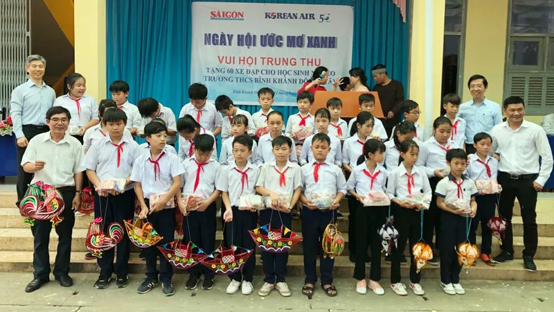 Mang trung thu yêu thương về xứ dừa 