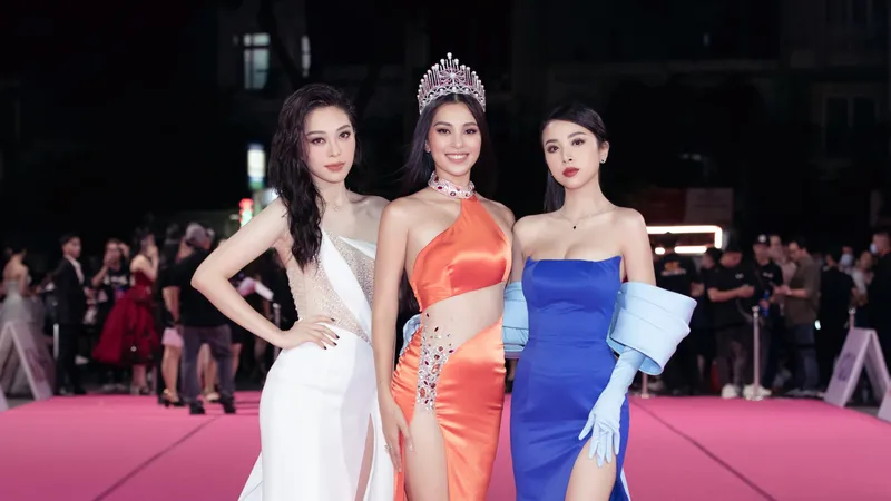 Dàn hoa hậu, á hậu của “Thập kỷ hương sắc” hội tụ 