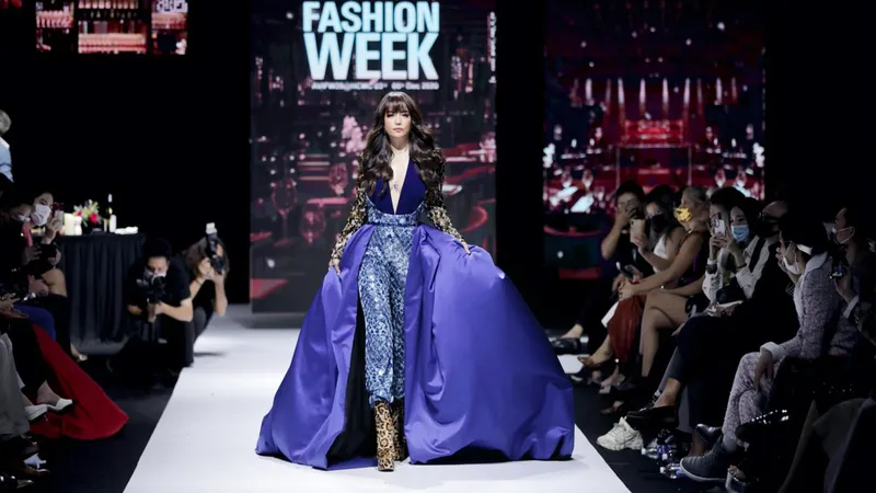 Trương Ngọc Ánh, Đức Hải trở lại sàn catwalk sau gần 10 năm