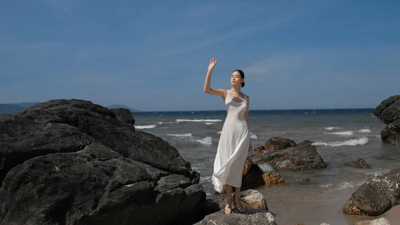 NTK Adrian Anh Tuấn trở lại với BST Daydreamer phần 2