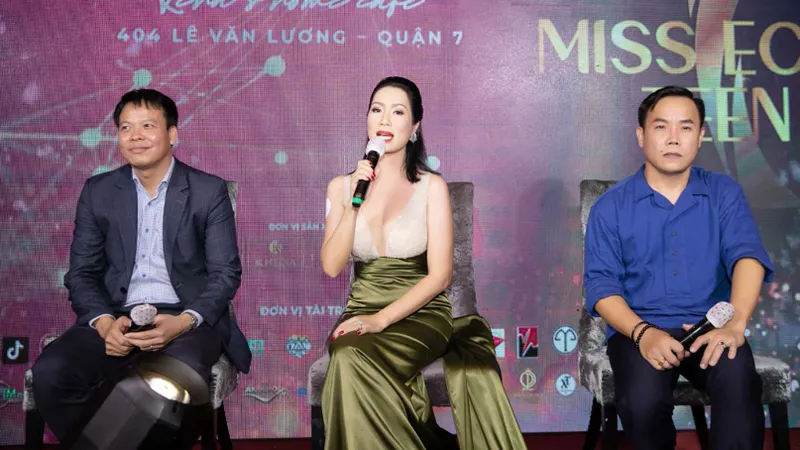NSƯT Trịnh Kim Chi và dàn nghệ sĩ ​tham dự buổi ra mắt thí sinh Miss Eco Teen Viet Nam 2021