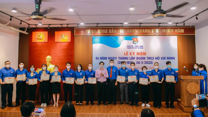 Tuyên dương 45 gương cán bộ trẻ tiêu biểu đoạt Giải thưởng Sao Tháng Ba năm 2022