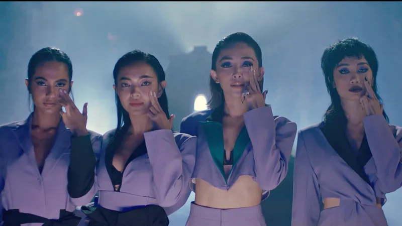 Tóc Tiên và Touliver ra mắt MV “1 cọng tóc mai”
