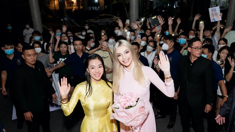 Hoa hậu Thế giới 2021 Karolina Bielawski: Tôi cảm nhận được sự nồng hậu của người Việt Nam