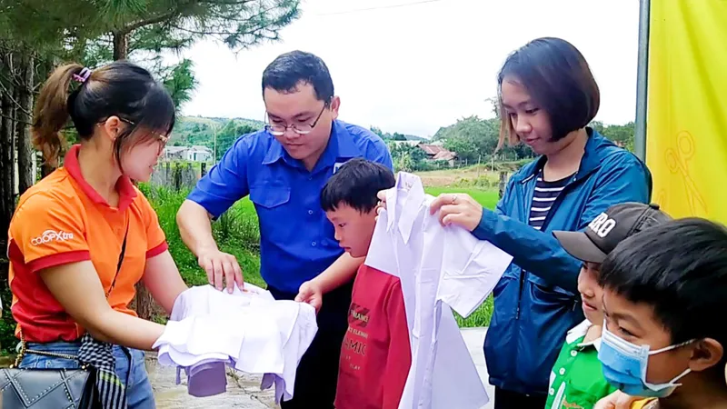 Chăm lo cho hàng trăm người dân, học sinh khó khăn vùng cao Đắk Nông