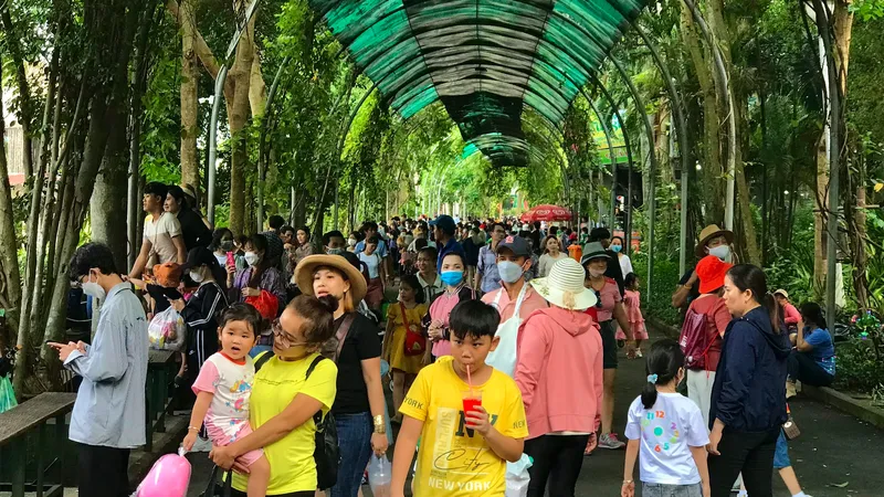 Hơn 45.000 lượt khách tham quan Thảo Cầm Viên Sài Gòn trong 2 ngày nghỉ lễ