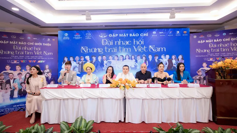 “Những trái tim Việt Nam” - Đêm nhạc kết nối những trái tim yêu thương