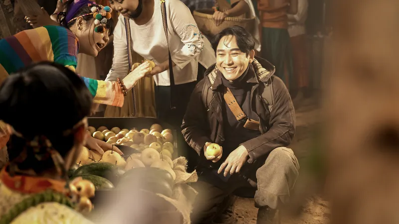 Hứa Vĩ Văn bất ngờ xuất hiện trong MV "Trở về không" của Phúc Anh 