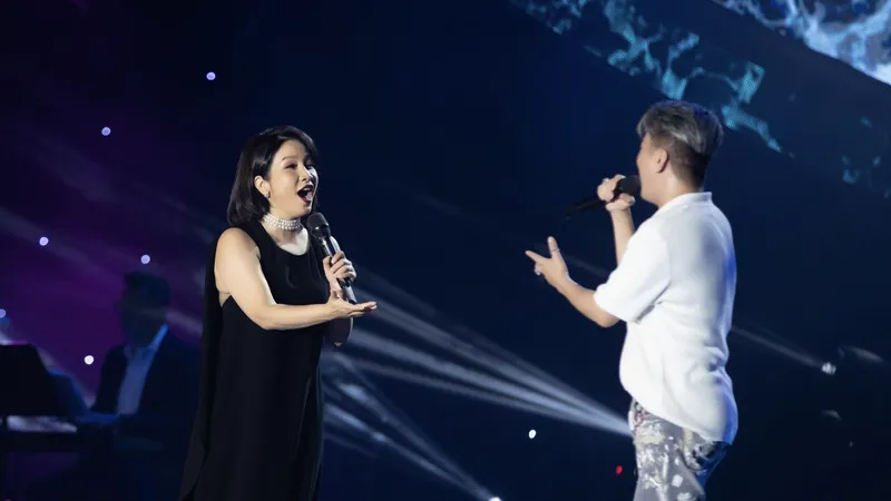 Mỹ Linh lần đầu hát bolero cùng Đàm Vĩnh Hưng trong liveshow “Ngày em thắp sao trời”