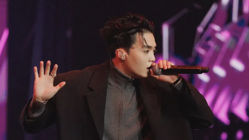 Rapper Negav nói gì sau phát ngôn gây ồn ào tại Live concert Anh trai say hi?