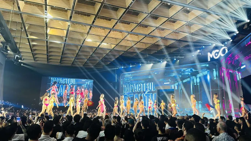 Bùng nổ nhan sắc trên sân khấu thẩm định Miss Cosmo 2024