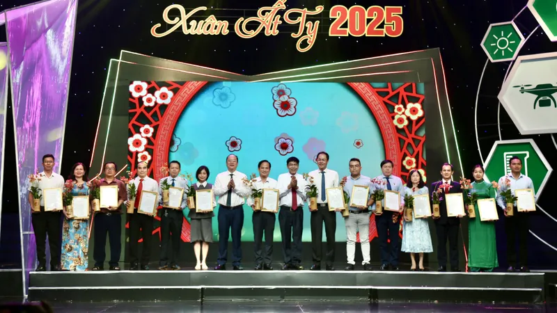 Hơn 8,4 tỷ đồng hỗ trợ người dân qua chương trình “Tết nghĩa tình - Xuân Ất Tỵ 2025”