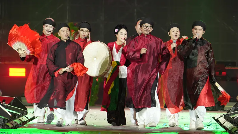 Show giải trí 2025 hứa hẹn viết tiếp kỳ vọng "công nghiệp văn hóa"
