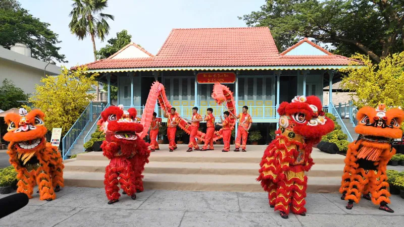 Đa dạng các hoạt động văn hóa mừng xuân tại Lễ hội Tết Việt Ất Tỵ 2025