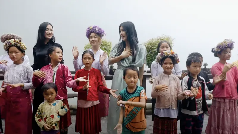 Phúc Anh khởi động dự án “54 Dân tộc Việt Nam” và chuyến thiện nguyện xuyên Việt