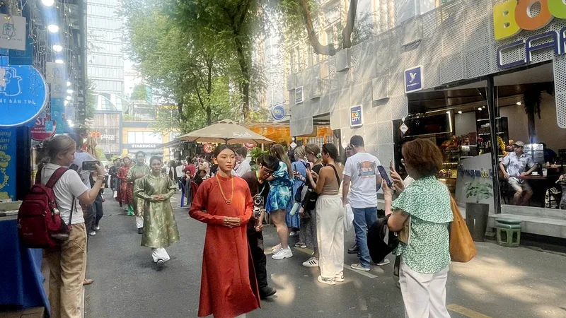 “Art Tour + Áo dài” kết nối văn hóa, nghệ thuật, áo dài cùng cuộc sống đương đại
