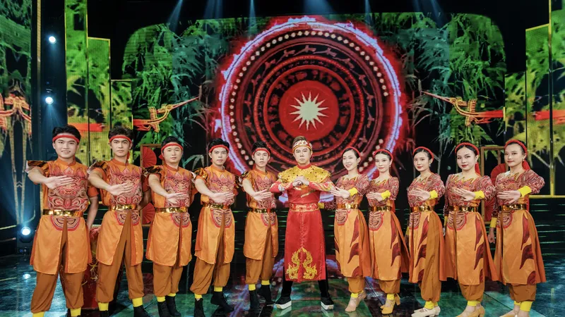 Quốc Đại truyền tải lòng tự hào dân tộc qua “Sắc màu Việt Nam”