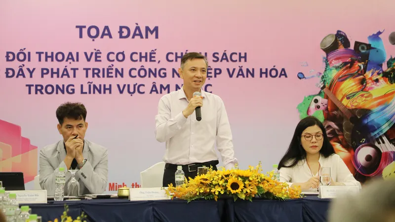 Đối thoại về các cơ chế, chính sách thúc đẩy phát triển công nghiệp văn hóa trong lĩnh vực âm nhạc