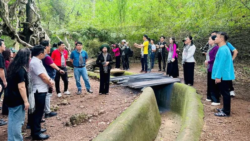 Theo dấu chân cuộc Tổng tiến công và nổi dậy mùa Xuân 1975: Hun đúc lòng yêu nước, cống hiến nghệ thuật