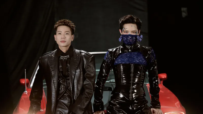 Quân A.P rủ Pháp Kiều “cháy” hết mình trong MV “Falling with you”