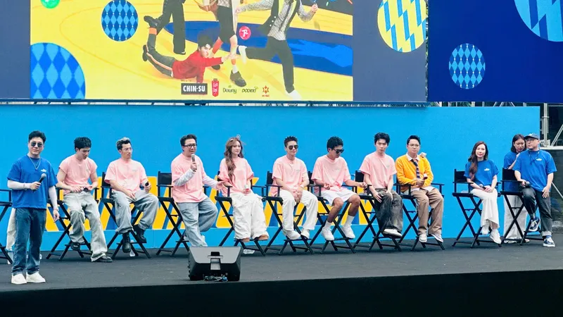 Dàn nghệ sĩ Running Man Vietnam mùa 3 ủng hộ đồng bào bị bão lũ