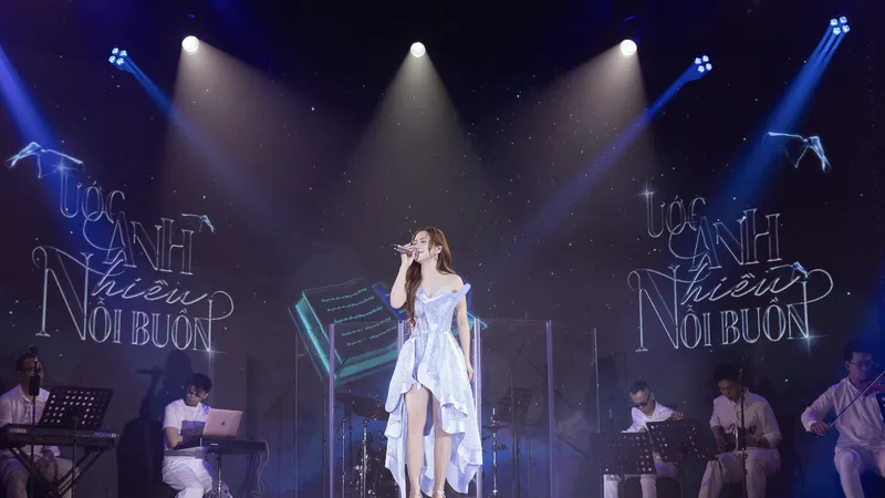 Hương Tràm: “Album mới như chiếc phao cứu sinh thật sự cho tôi”