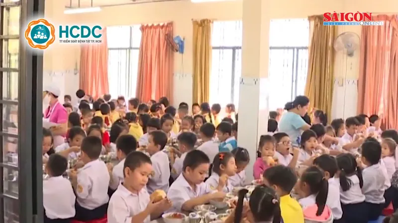 Phòng dịch Covid-19: Nếu học sinh bị sốt phải lập tức cho nghỉ học và cách ly điều trị
