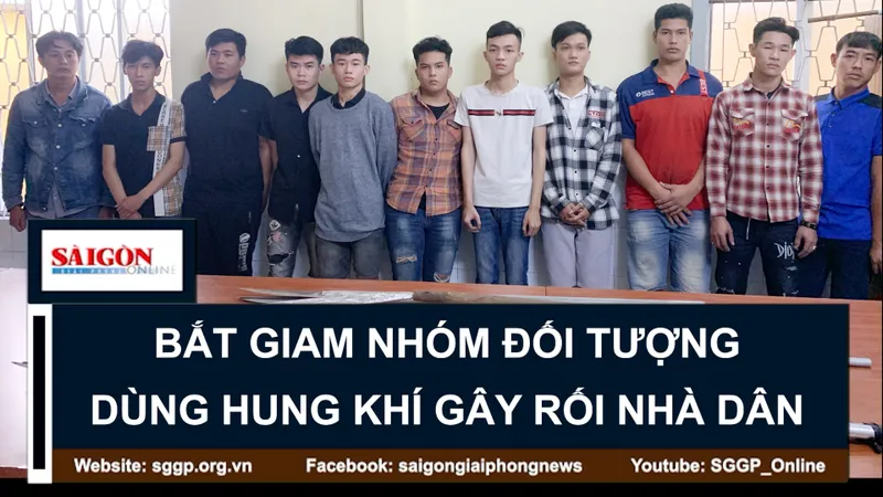 Bắt giam nhóm đối tượng dùng hung khí gây rối nhà dân
