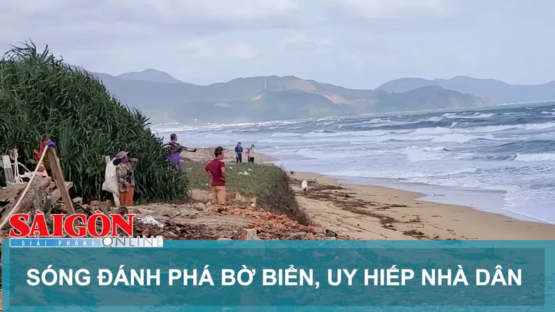 Sóng đánh phá bờ biển, uy hiếp nhà dân