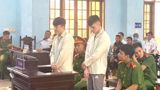 Podcast bản tin trưa 14-7: Hai đối tượng lừa bán người lãnh án 57 năm tù 