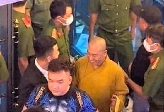 Podcast bản tin trưa 27-7: Kiểm tra, làm rõ nhân thân người tự xưng “Đại đức Thích Tâm Phúc”; Hoàn tất kết luận điều tra bổ sung vụ bà Nguyễn Phương Hằng