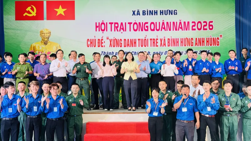 Rộn ràng ngày hội tòng quân tại TPHCM: Tiễn 240 thanh niên lên đường nhập ngũ