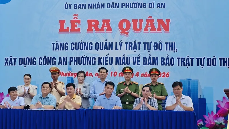 Phường Dĩ An ra quân lập lại trật tự đô thị