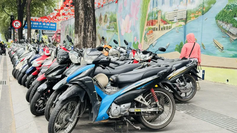 Đề xuất giữ bãi xe Đường sách TPHCM, siết chặt trật tự và mỹ quan đô thị