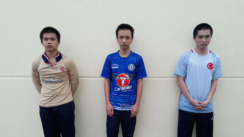 Các đối tượng Nghĩa (phải), Hà (giữa), Phong (trái) 