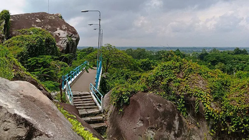 Tôn tạo di tích Đồi Tức Dụp, An Giang