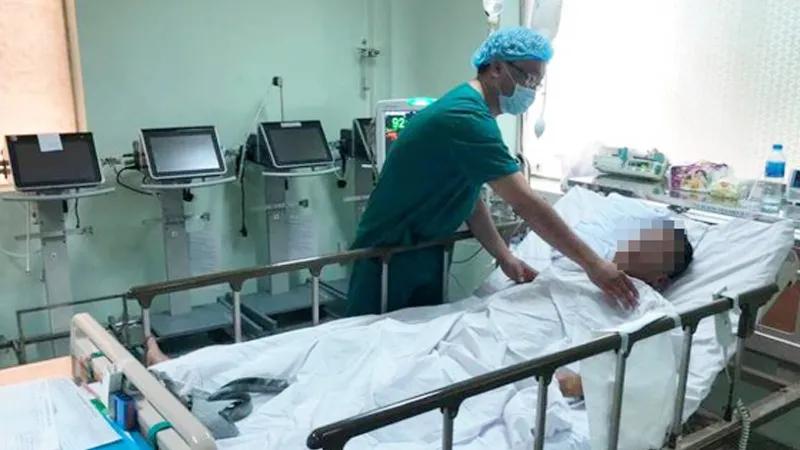 Cứu sống bệnh nhân u nang màng tim “khủng” 