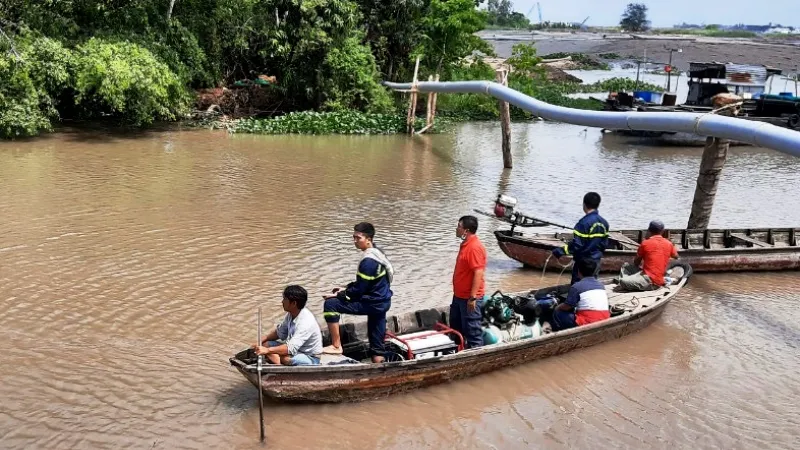 Tìm thấy thi thể 2 học sinh tiểu học bị đuối nước ở An Giang