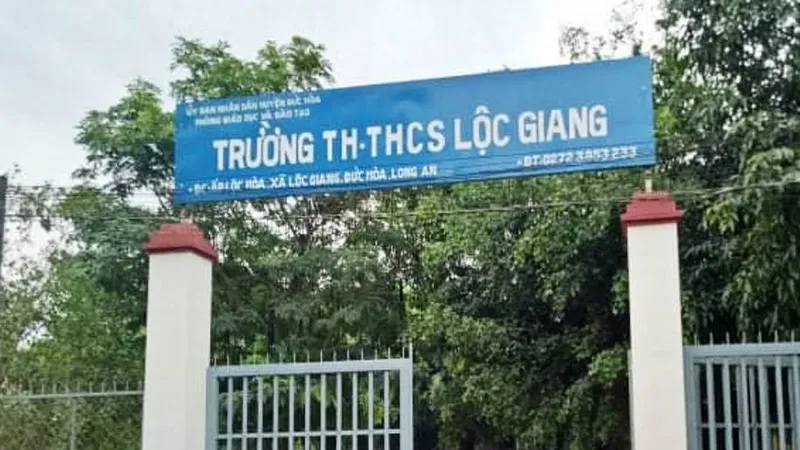 Một phụ huynh ở Long An đánh cô giáo nhập viện 
