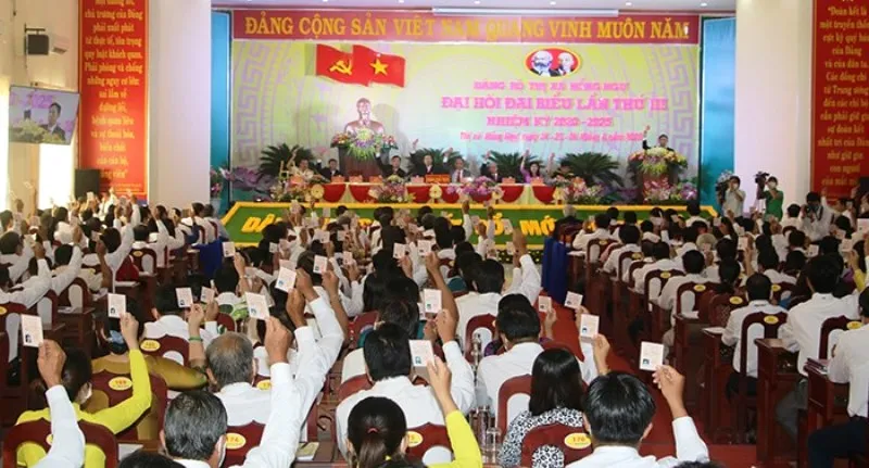 Xây dựng Hồng Ngự thành trung tâm kinh tế khu vực biên giới của Đồng Tháp 