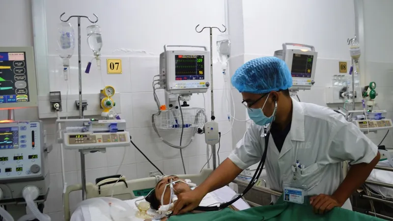 Cần Thơ: Cứu sống bệnh nhân ho máu sét đánh gần tử vong