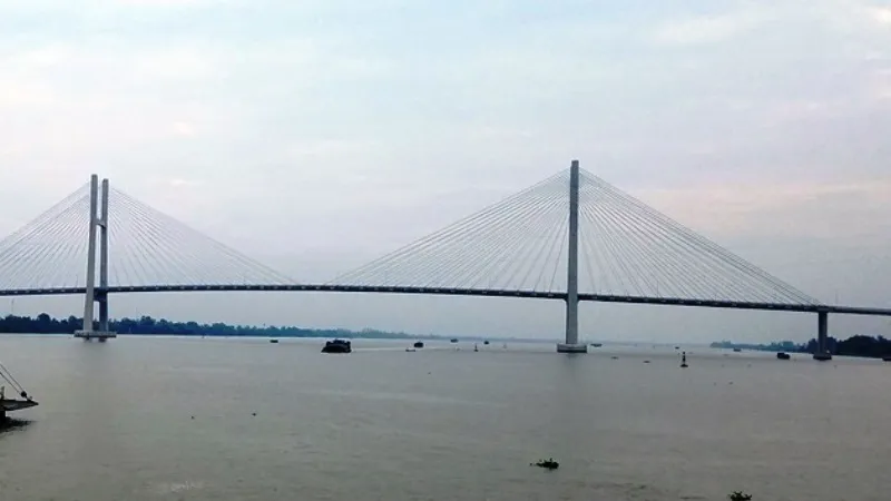 Cầu Cao Lãnh, nơi em T. để lại giấy tờ và mất tích sau đó