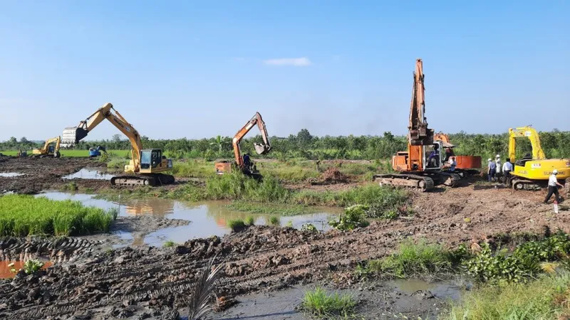 Bộ GTVT thăm công trình cao tốc Mỹ Thuận – Cần Thơ và cầu Mỹ Thuận 2